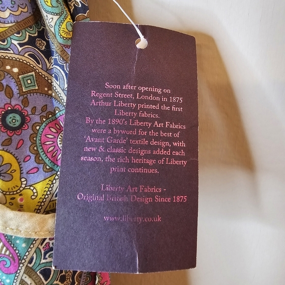 NWT Peek Paisley Girls Skirt with Pockets and Elastic Waist, Size 3XL/14 - Picture 3 of 11